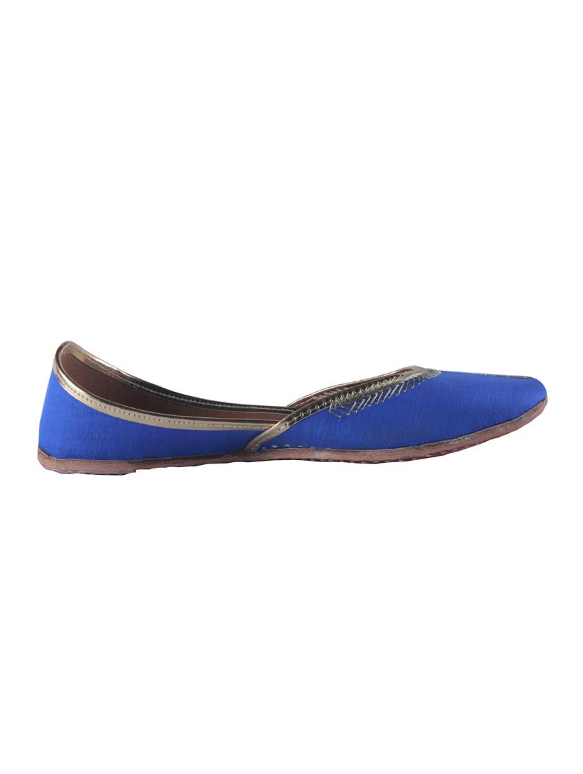 blue slip on jutis - 15520336 - Zoom Image - 2