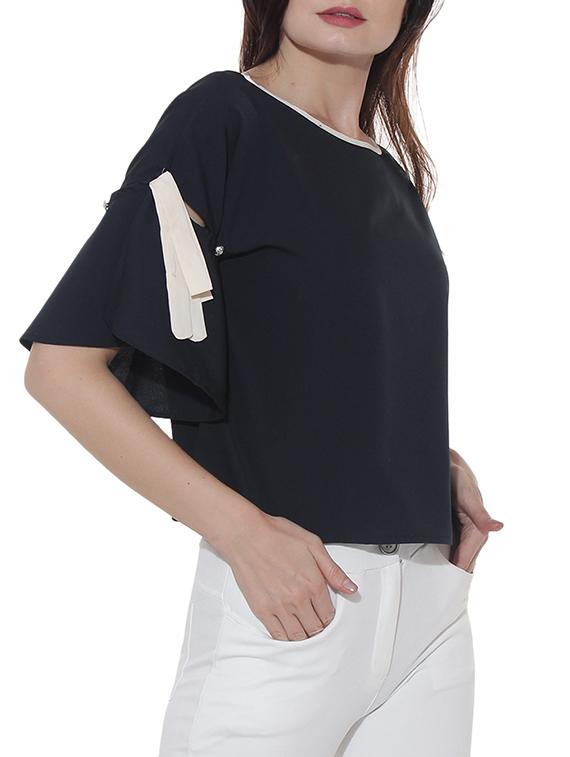 Button Strap knot detailed boxy top - 15527435 - Zoom Image - 2