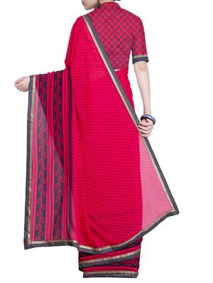 Contrast bordered printed saree with blouse - 15528246 - Standard Image - 2
