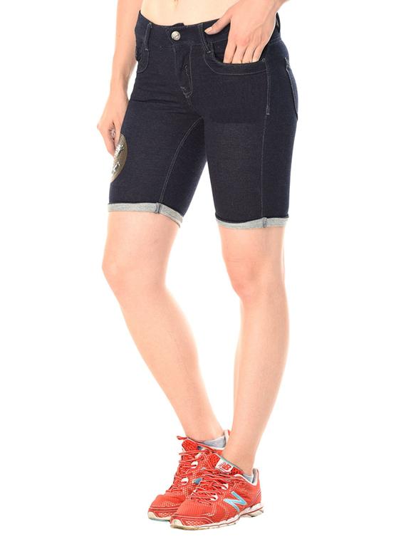 roll-up hem metallic patch shorts - 15532539 - Zoom Image - 2