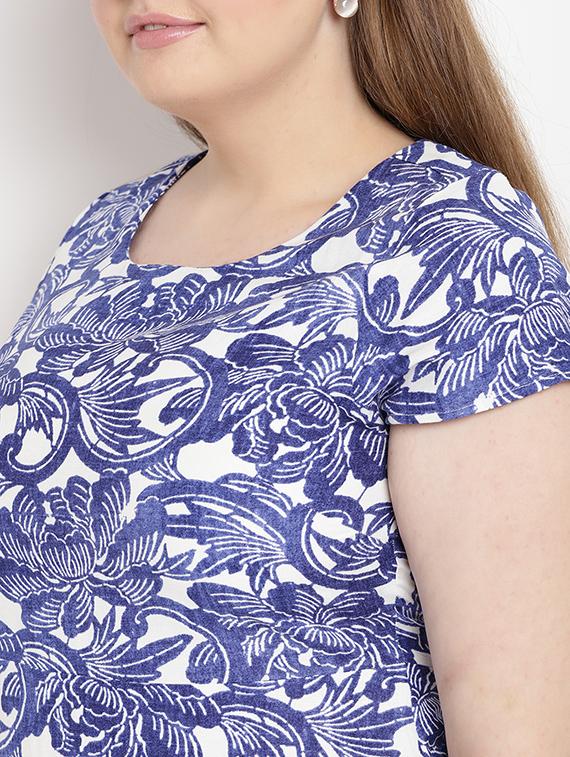 Imperial blue floral flared dress - 15538312 - Zoom Image - 5