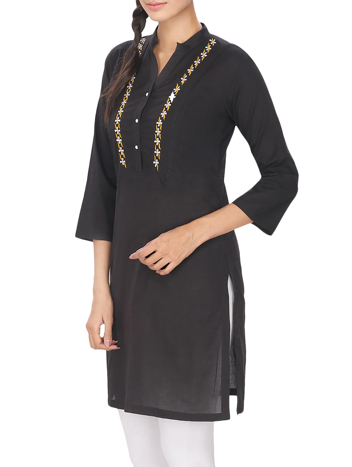 embroidered straight solid kurta - 15579091 - Zoom Image - 2