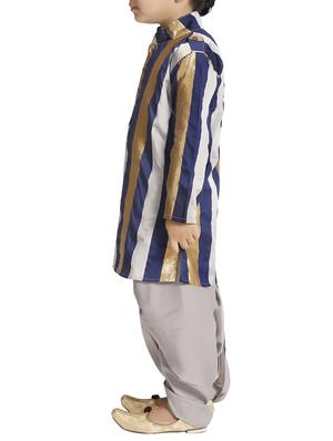blue silk kurta set - 15581858 - Standard Image - 2