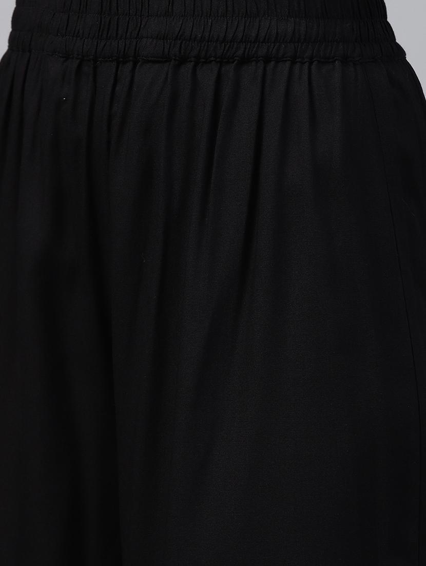 Foil printed kurta with palazzo set - 15586825 - Zoom Image - 5