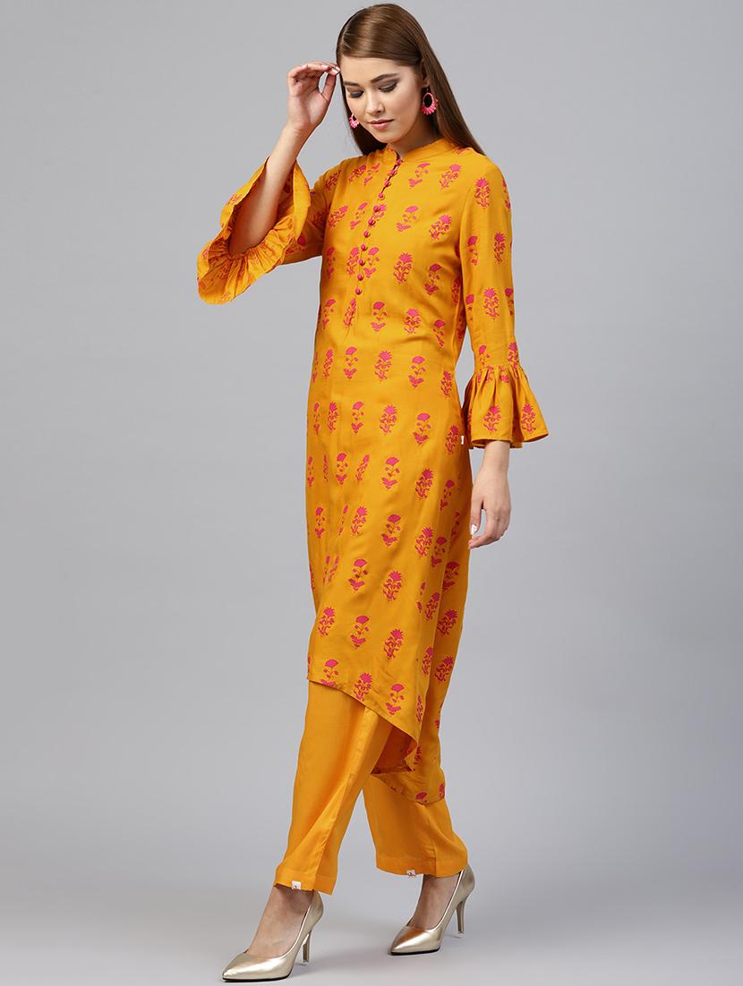 Floral bell sleeved kurta with palazzo set - 15586829 - Zoom Image - 2