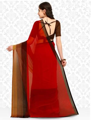 Contrast bordered saree with blouse - 15589486 - Standard Image - 2