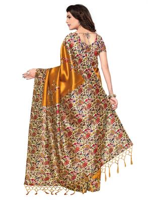 contrast bordered printed saree with blouse - 15589731 - Standard Image - 2