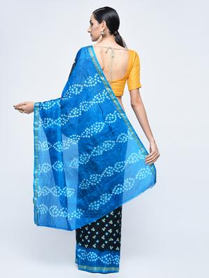Zari bordered bandhani saree with blouse - 15606526 - Standard Image - 2