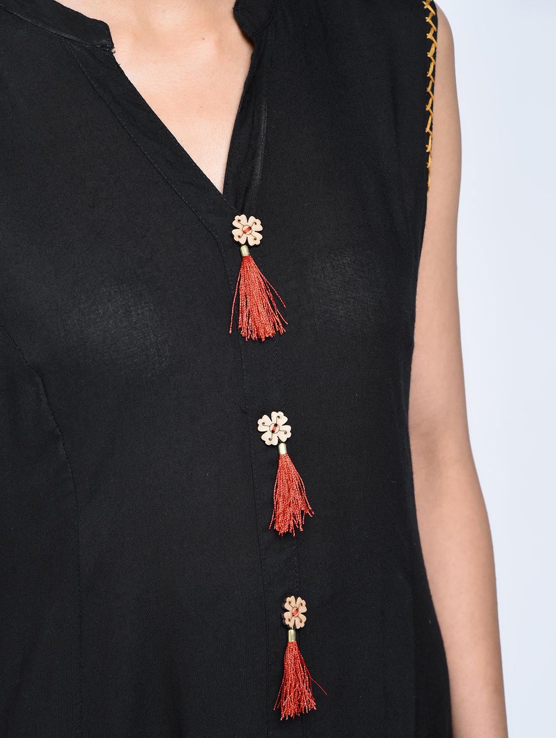 a-line pocket kurta with tassels - 15606724 - Zoom Image - 5