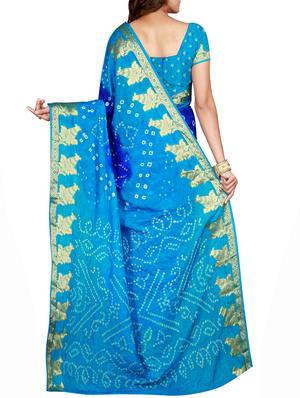 Zari bordered bandhani saree with blouse - 15607517 - Standard Image - 2
