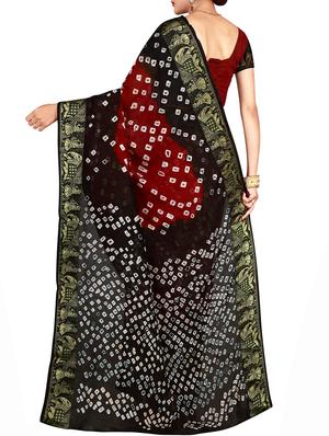 Zari bordered bandhani saree with blouse - 15607528 - Standard Image - 2