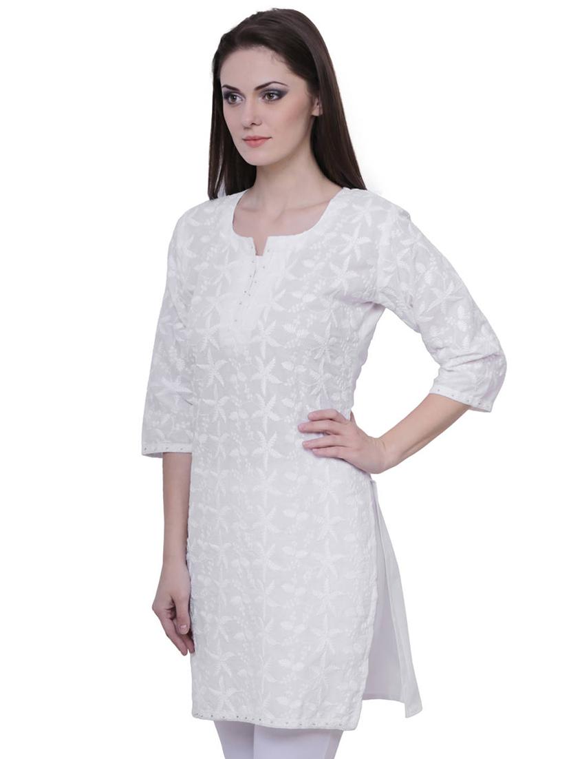 chikankari straight solid kurti - 15607902 - Zoom Image - 2