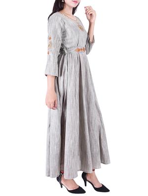 Embroidered flared kurta - 15609208 - Standard Image - 2