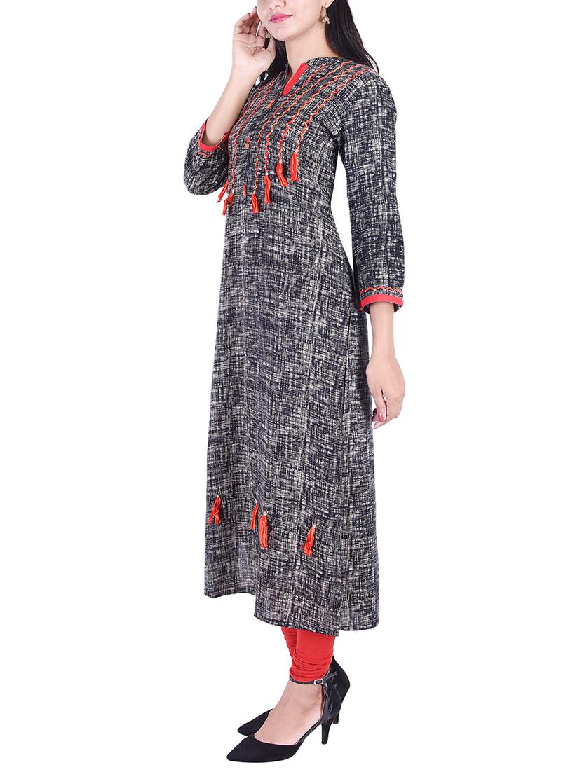Printed straight kurta with tassels - 15609209 - Zoom Image - 2