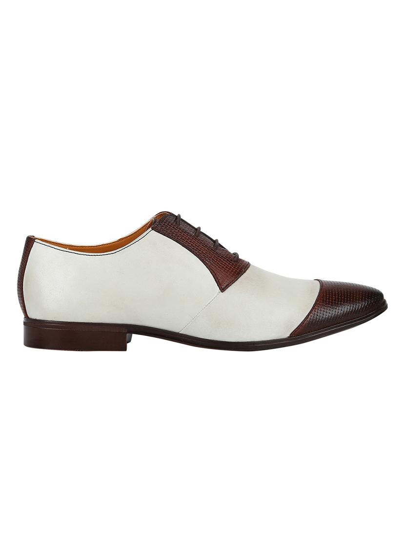 white Leather lace-up oxfords - 15613409 - Zoom Image - 2