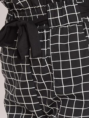 paperbag waist grid pattern crop pant - 15613591 - Standard Image - 5