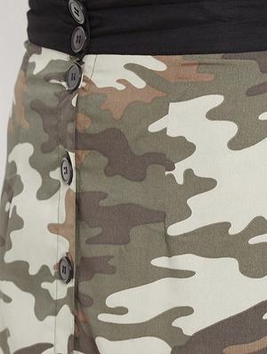 camouflage print button detail skirt - 15613592 - Standard Image - 5