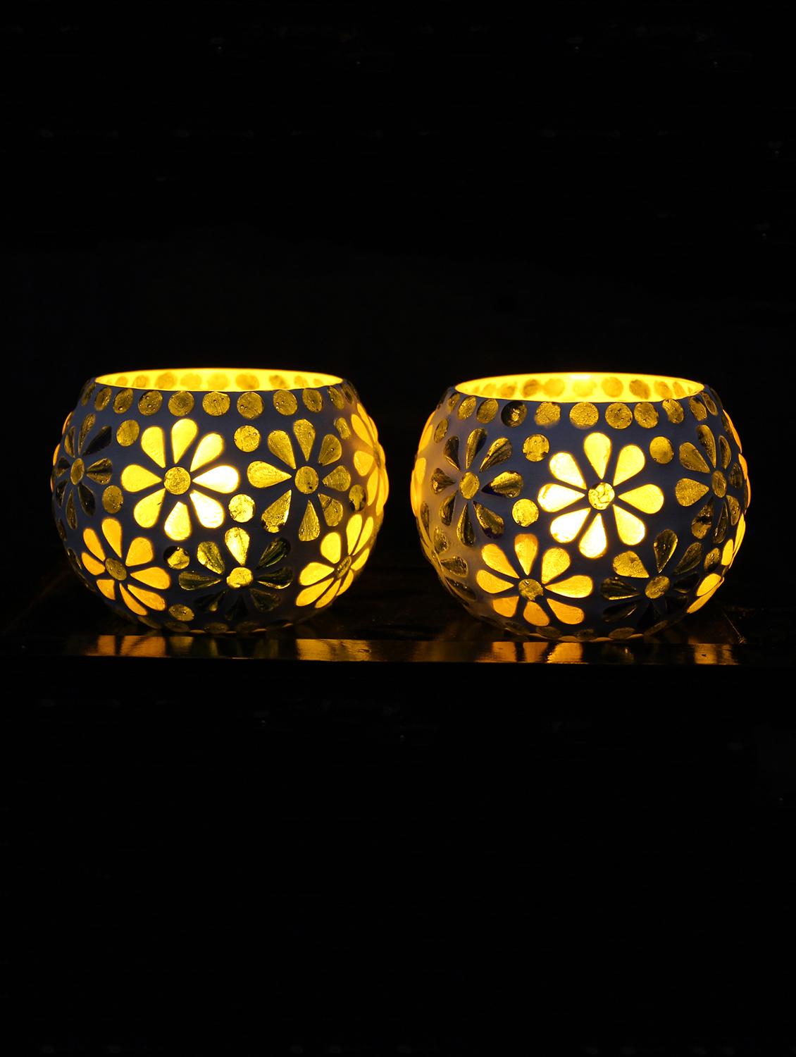 Hand Crafted Glass Votives with wooden Tray - 15614348 - Zoom Image - 2