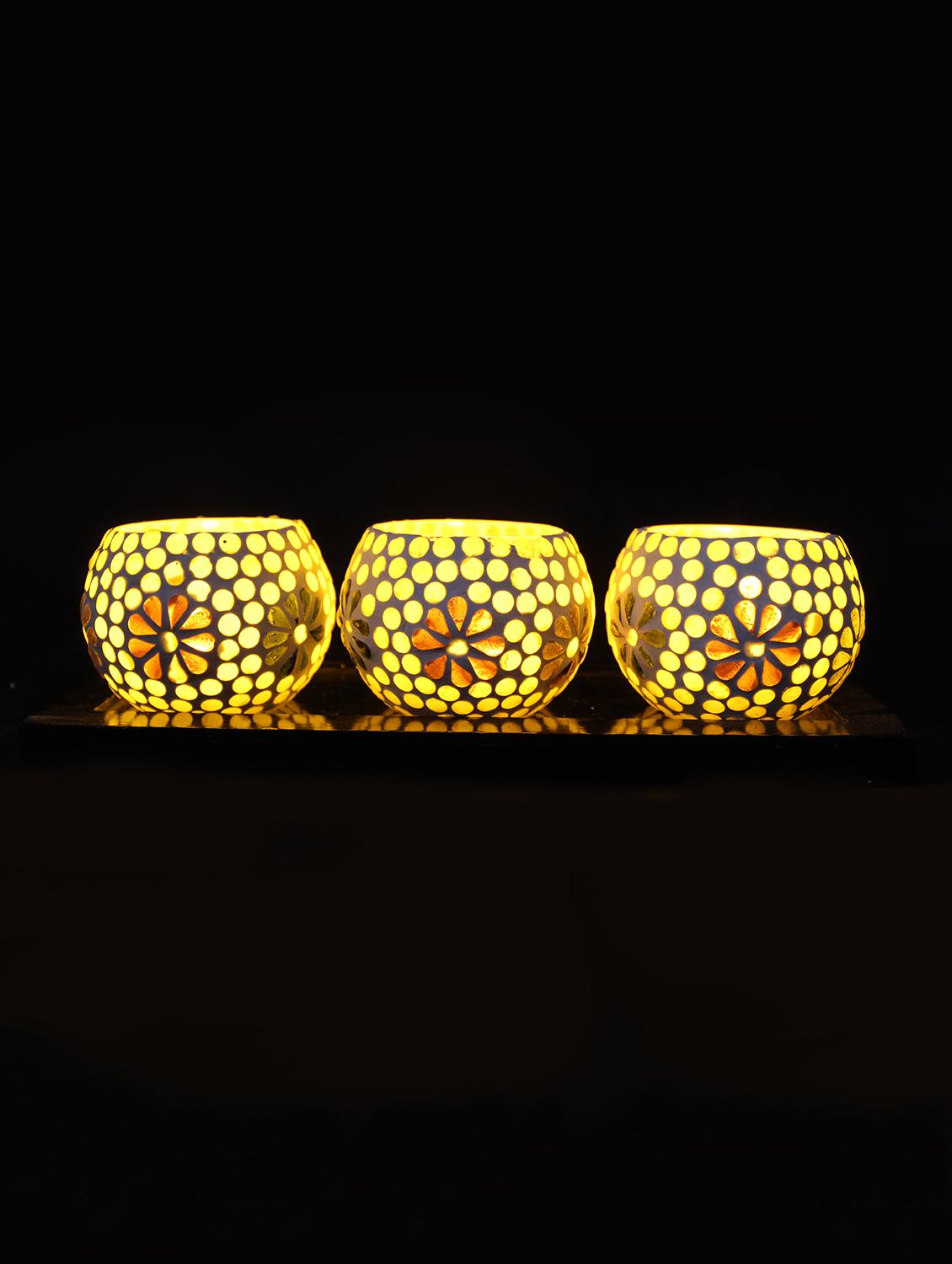 Hand Crafted Glass Votives with wooden Tray - 15614367 - Zoom Image - 2