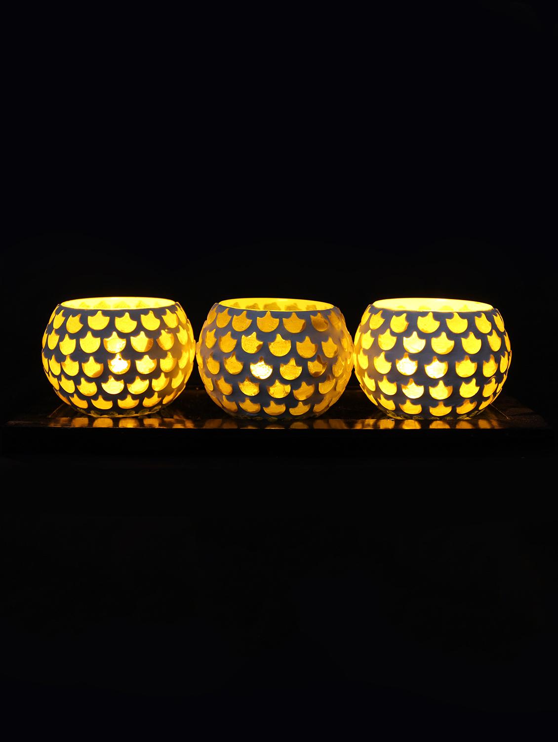 Hand Crafted Glass Votives with wooden Tray - 15614369 - Zoom Image - 2