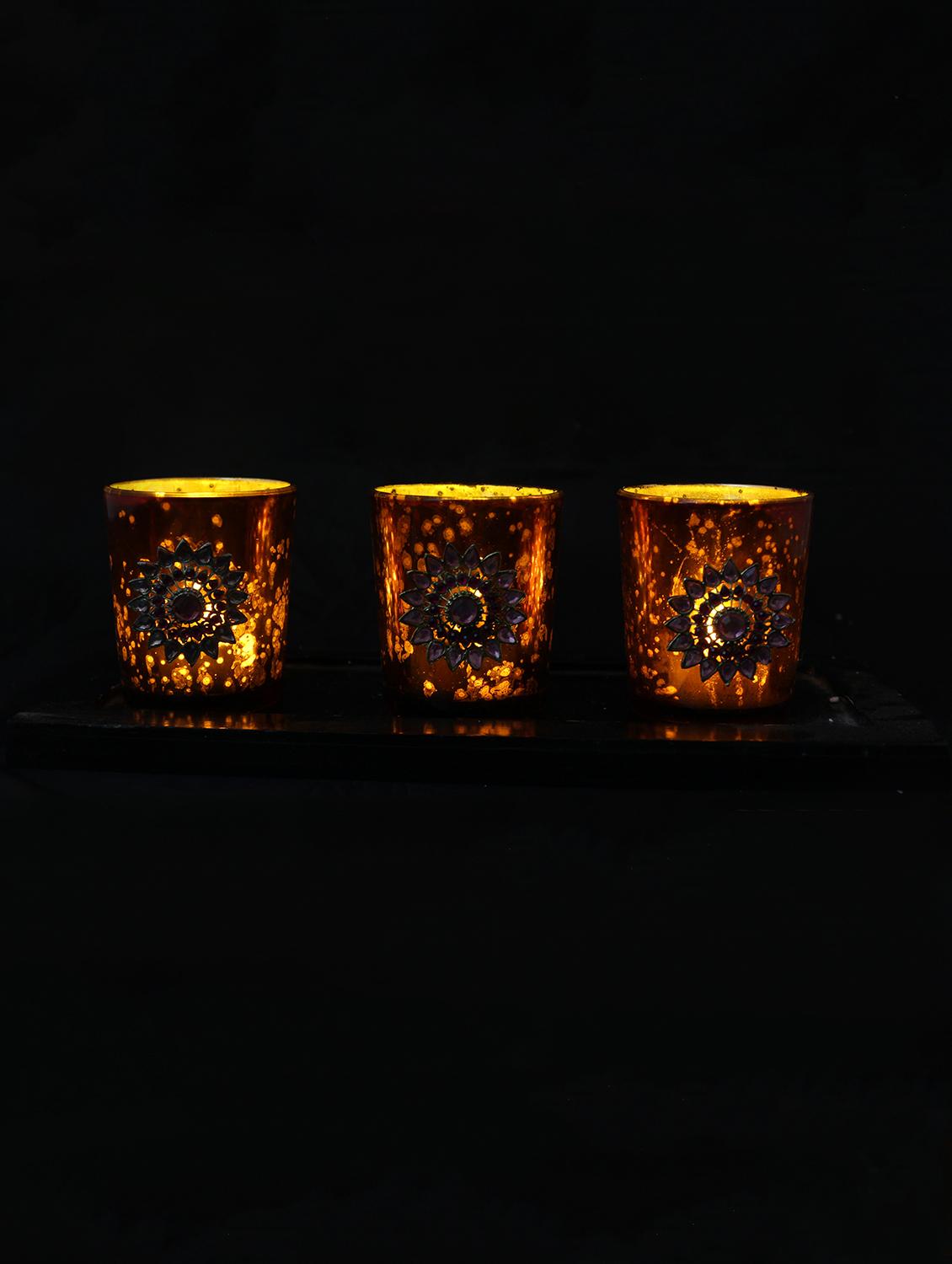 Hand Crafted Glass Votives with Silver Coated Broach - 15614381 - Zoom Image - 2