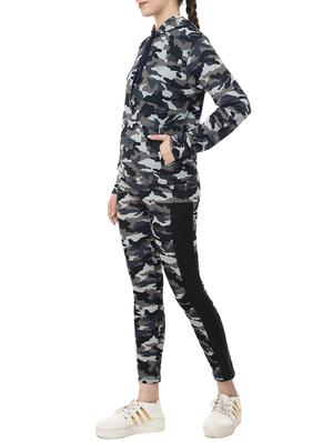camouflage print active wear set - 15614704 - Standard Image - 2