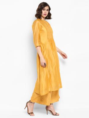 Mirror work kurta with foil printed palazzo set - 15616095 - Standard Image - 2