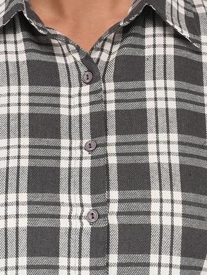 short sleeve checkered shirt - 15621190 - Standard Image - 5