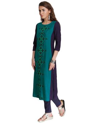 Straight embroidered kurta - 15621821 - Standard Image - 2