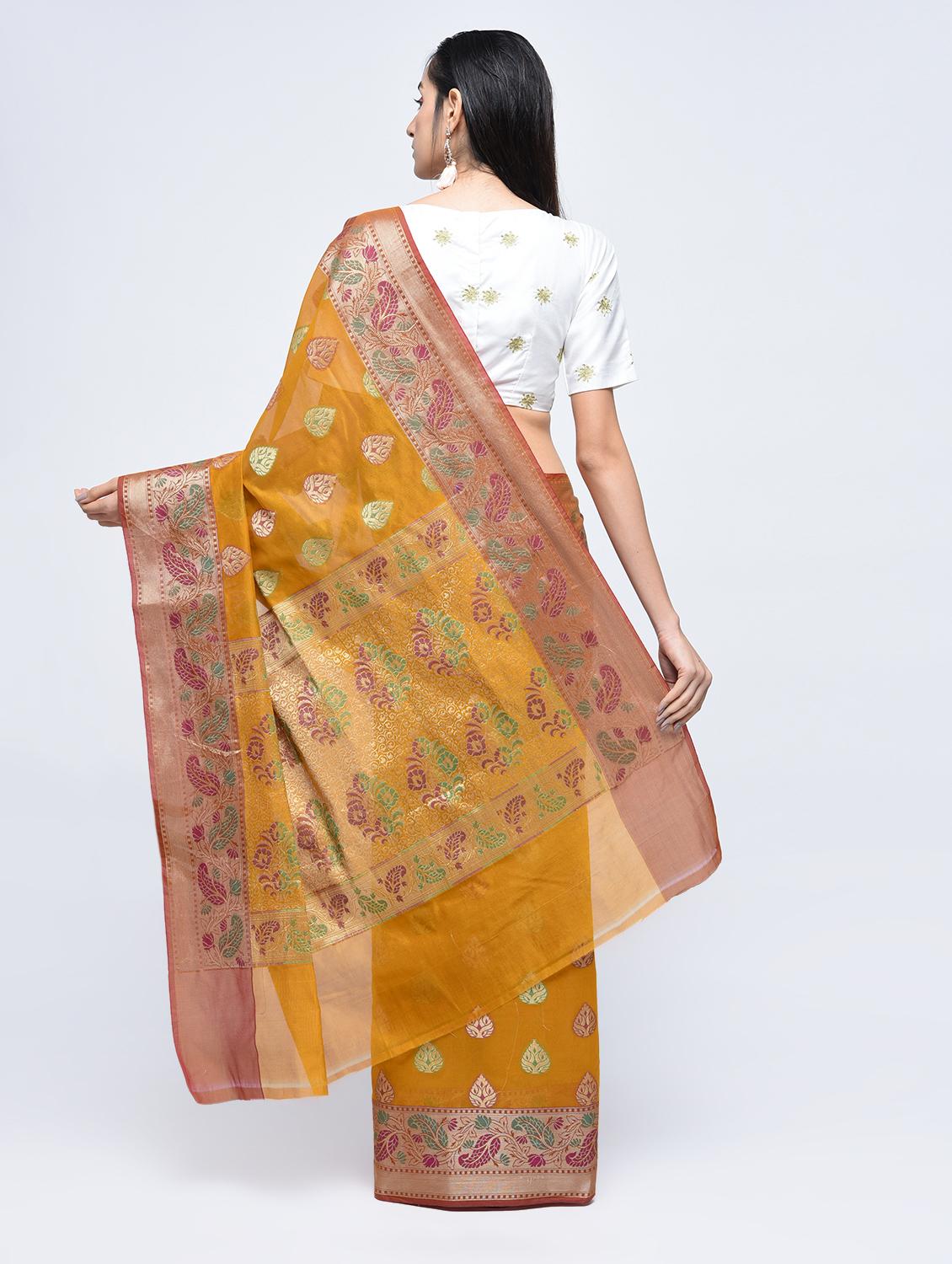 paisley zari border banarasi saree with blouse - 15622869 - Zoom Image - 2