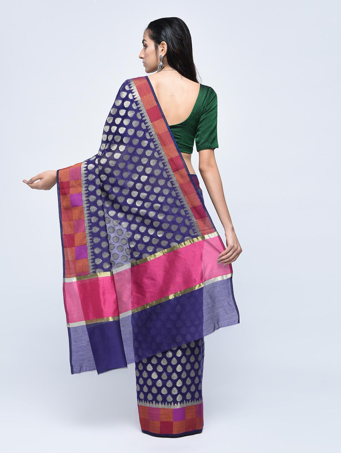 checkered border banarasi saree with blouse - 15622878 - Zoom Image - 2