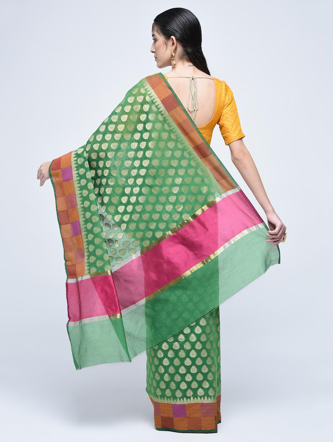 checkered border banarasi saree with blouse - 15622880 - Zoom Image - 2
