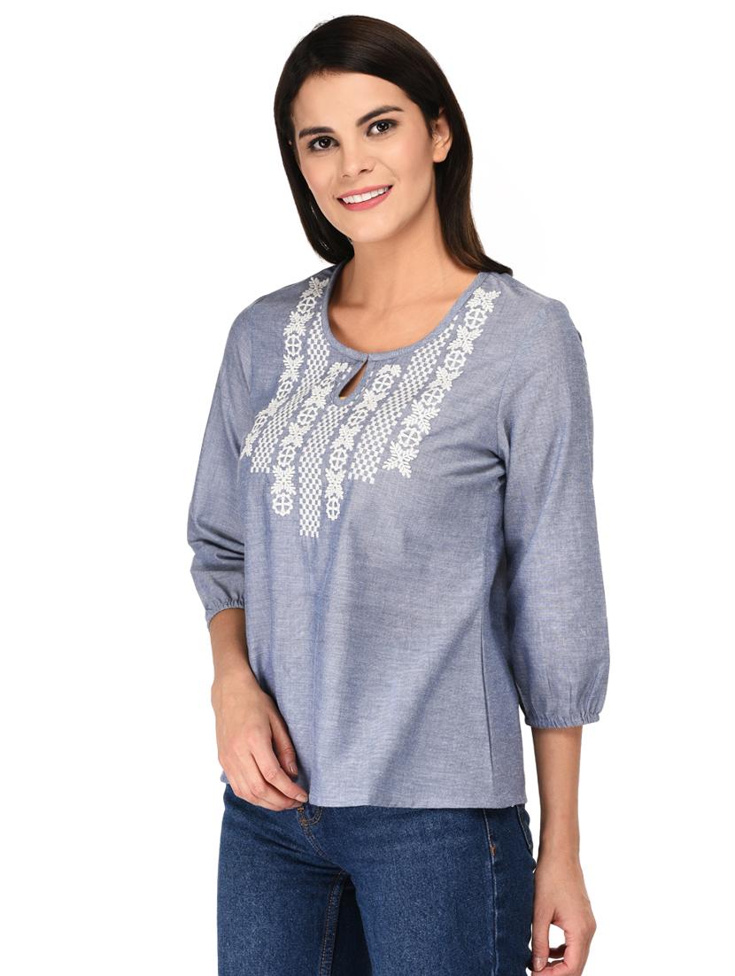 keyhole neck embroidered top - 15623576 - Zoom Image - 2