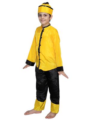 yellow polyester costume - 15626170 - Standard Image - 2