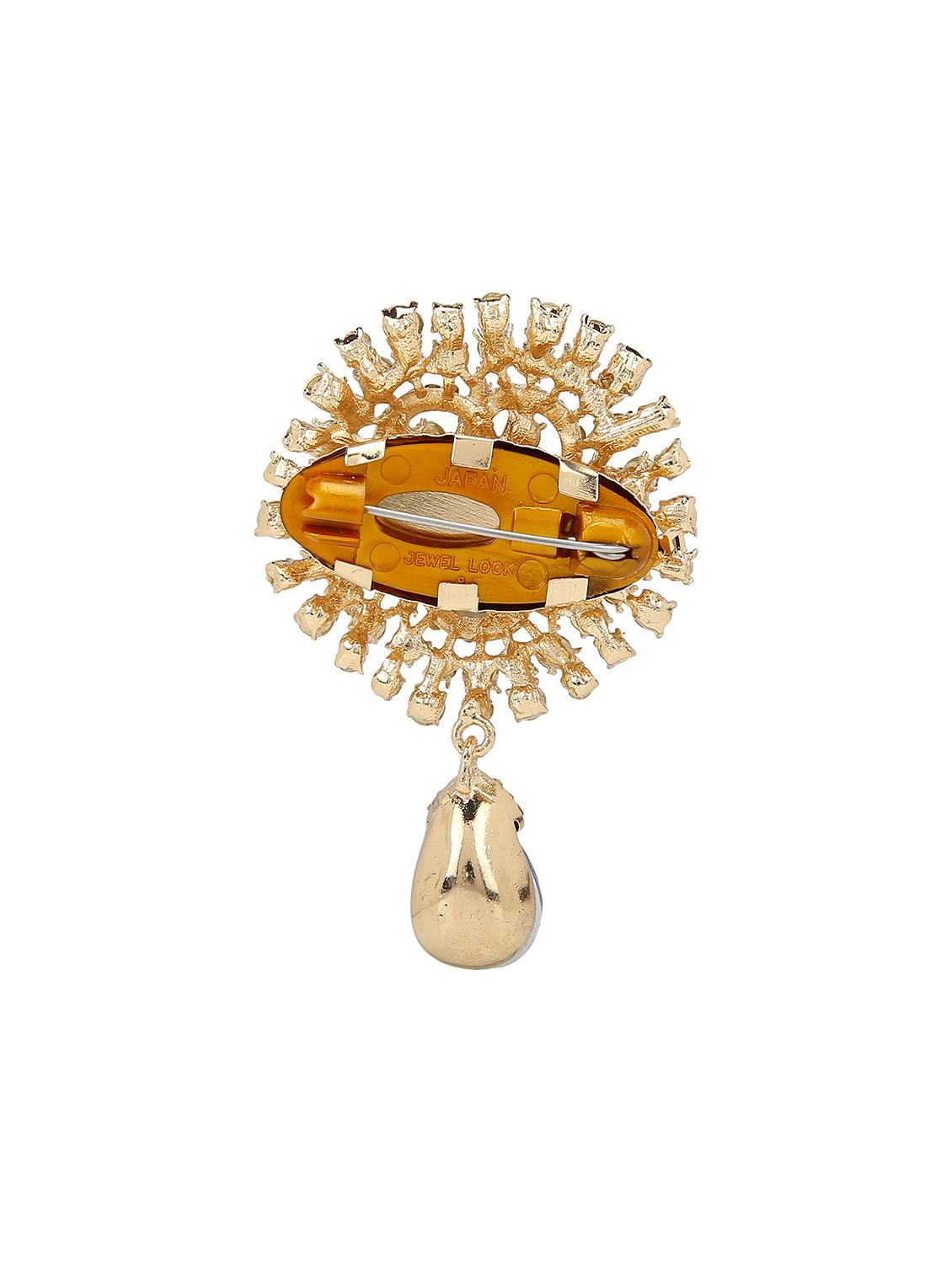 gold metal brooch - 15627808 - Zoom Image - 2