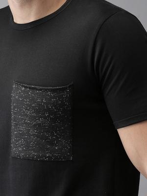 black cotton pocket t-shirt - 15643055 - Standard Image - 5
