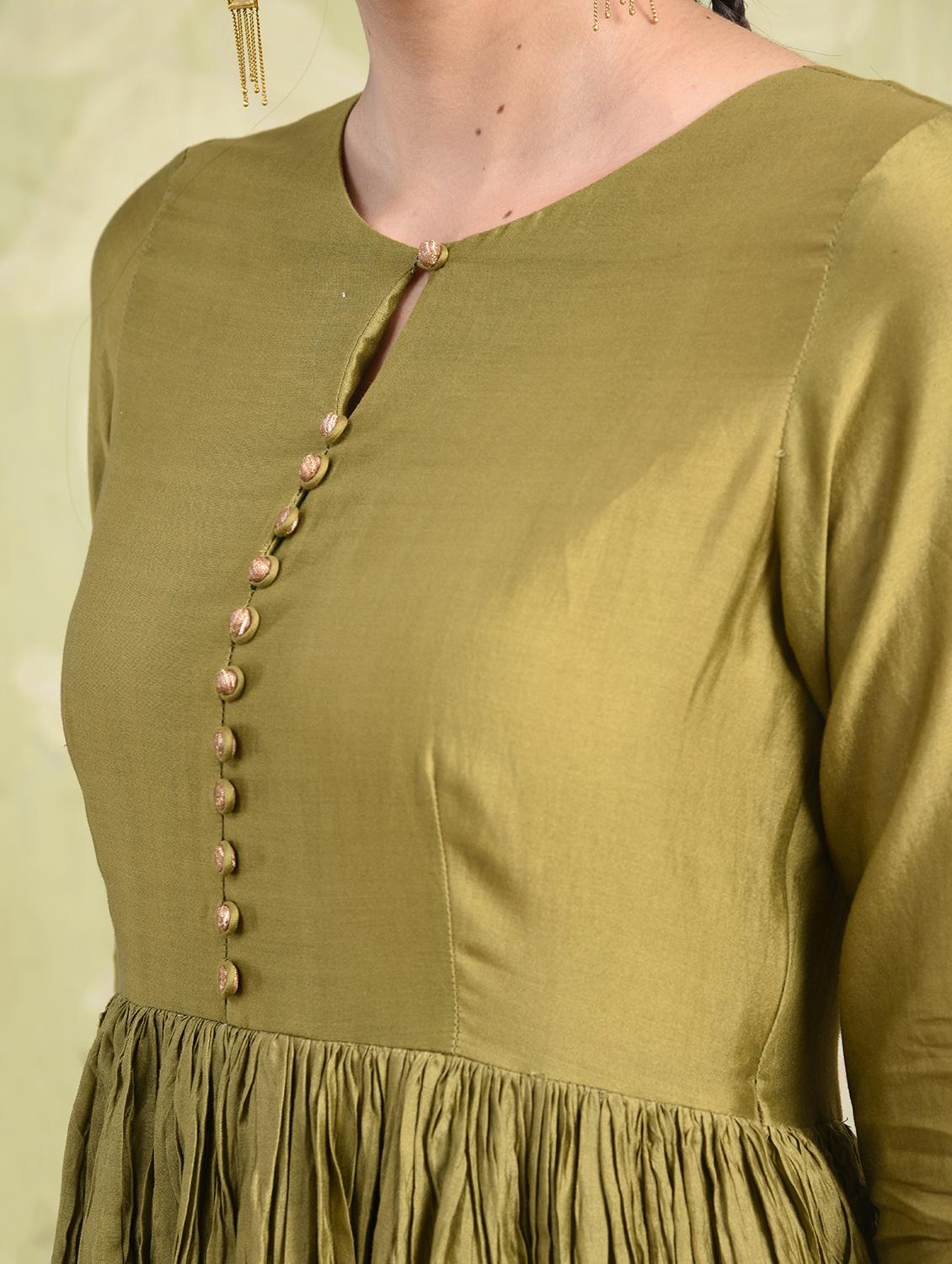 olive silk crinkled flared kurta - 15692964 - Zoom Image - 5