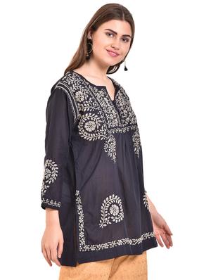 embroidered straight kurti - 15696109 - Standard Image - 2