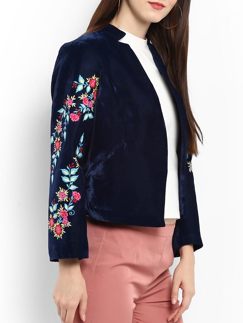 Floral embroidered sleeved velvet blazer - 15709410 - Zoom Image - 2