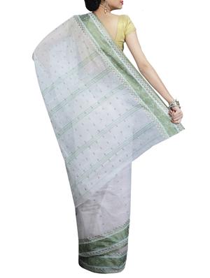 Paisley bordered tant saree - 15709757 - Standard Image - 2