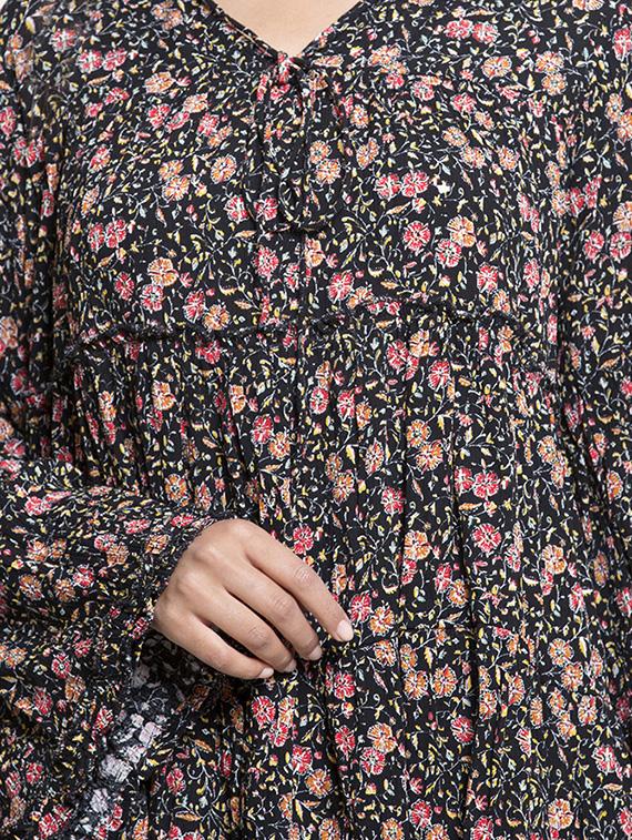 frill trim bell sleeved top - 15724580 - Zoom Image - 5
