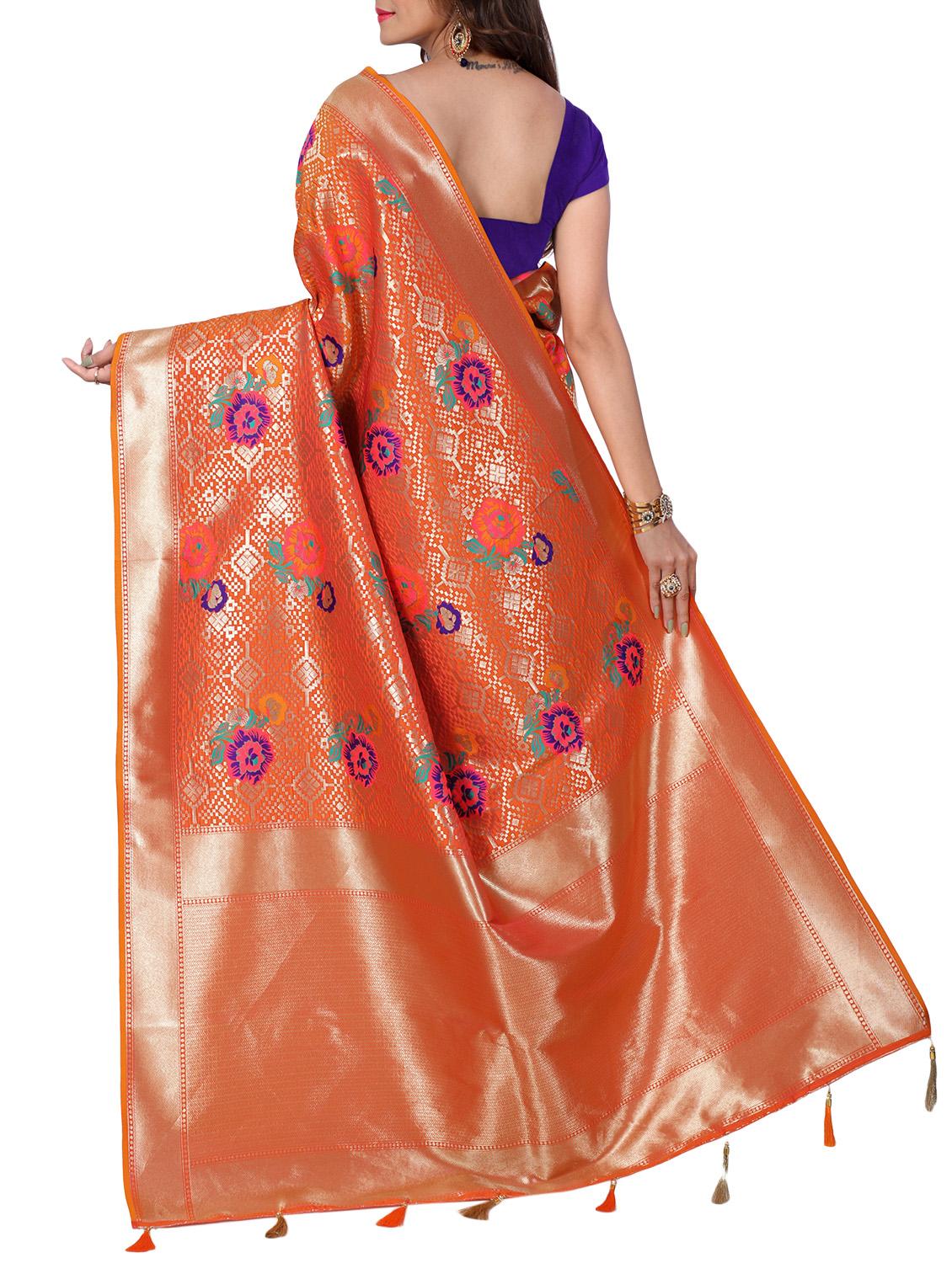 floral zari motif banarasi saree with blouse - 15726751 - Zoom Image - 2