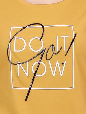Slogan Print Round Neck Tee - 15726954 - Standard Image - 5