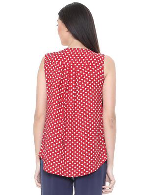 floral pleated v-neck top - 15728410 - Standard Image - 2