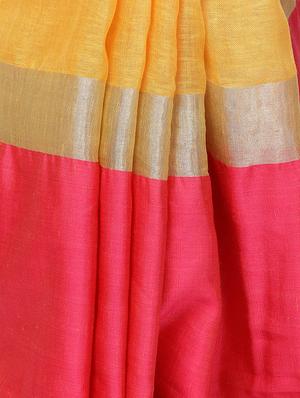 contrast border inen handloom saree with blouse - 15728565 - Standard Image - 5