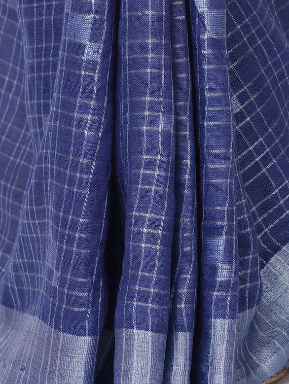 checkered linen handloom saree with blouse - 15728566 - Zoom Image - 5