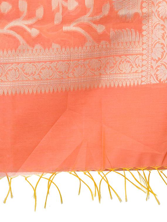 banarasi dupatta with fringes - 15729180 - Zoom Image - 2