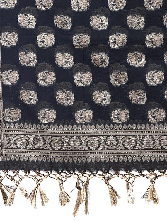banarasi dupatta with fringes - 15729182 - Zoom Image - 2
