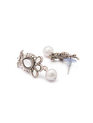 silver metal necklaces and earring - 15731222 - Standard Image - 5
