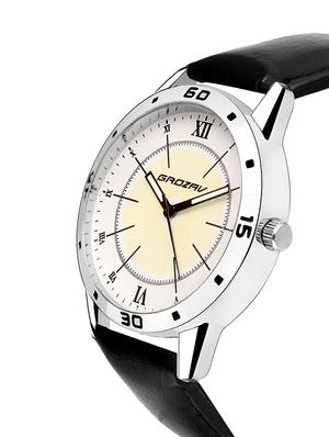 Round dial analog watch (910106WT) - 15731741 - Standard Image - 2